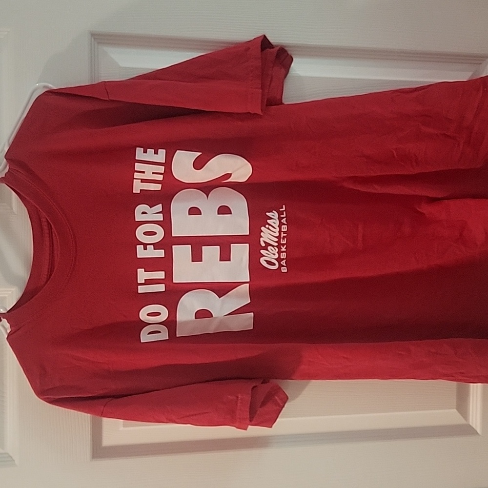 Ole Miss Rebels Basketball t-shirt